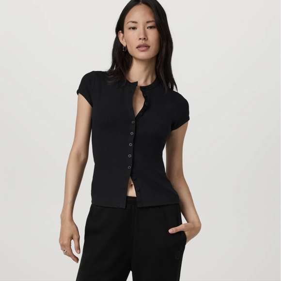 Vuori Short Sleeve Pose Button Up Woman's Top Size Xs New - Picture 2 of 8